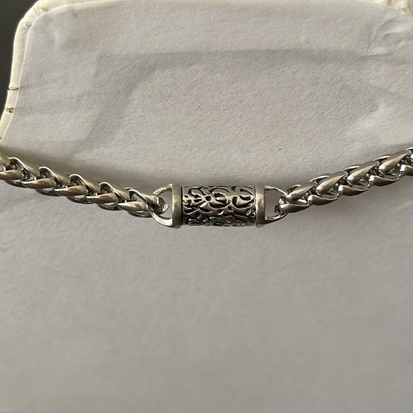 SILVER TONE SLIDER NECKLACE - Picture 4 of 6